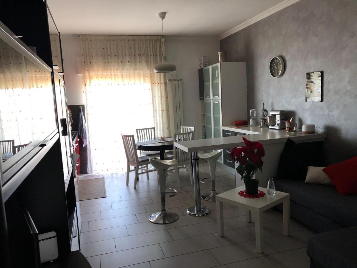 Appartamento Laurentum Torvaianica Zewnętrze zdjęcie